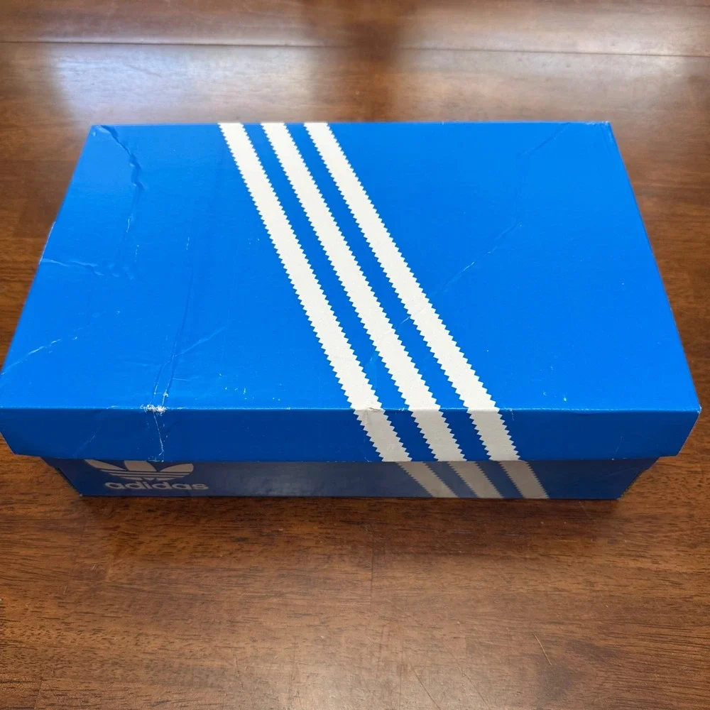 Adidas Samba OG W Women Size 7.5 Maroon Crew White Gold Metallic ID0477 Gum Sole - Picture 2 of 6